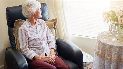 «Είμαι 86 ετών και υπάρχουν πράγματα από τη ζωή μου που κρύβω επιμελώς από τα παιδιά μου»