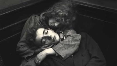 Συντροφικότητα θα πει να έχεις δίπλα σου τον «δικό σου» άνθρωπο