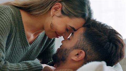 10 τρόποι για να ανακαλύψεις ξανά τη σεξουαλικότητά σου μετά τη μητρότητα