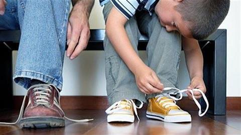 5 τρόποι για να μάθει το παιδί να λύνει τα προβλήματά του μόνο του