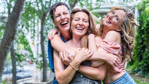 «Δεν υπάρχει τίποτα πιο ισχυρό από τη γυναικεία φιλία»