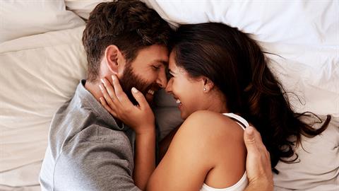 Εχεις ακούσει για τη «θετική διαπαιδαγώγηση». Μήπως πρέπει να εφαρμόσεις και τη «θετική συντροφικότητα»;