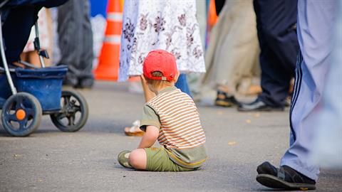 Χανιά: 7χρονο αγοράκι με αυτισμό περιφερόταν μόνο του στους δρόμους - συνελήφθη ο μπαμπάς του
