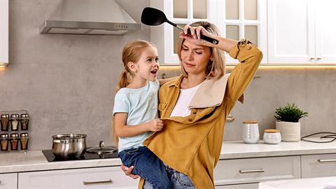 Τελικά, το να είσαι νοικοκυρά είναι επάγγελμα;