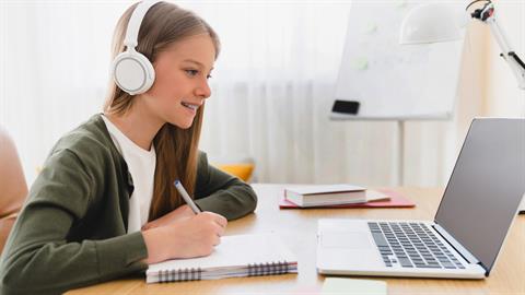 Μητσοτάκης στο TikTok για το ψηφιακό φροντιστήριο: το παρακολουθούν ήδη 49.000 μαθητές