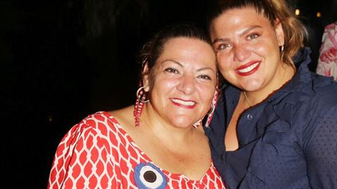 Δανάη Μπάρκα: «ευγνωμονώ τους γονείς μου που χώρισαν»