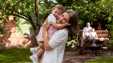 Επιστροφή στο χωριό: είναι εύκολο για μια οικογένεια να εγκαταλείψει την πόλη;