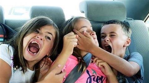 Πώς να διαχειριστώ τους τσακωμούς των παιδιών μου στο σπίτι;