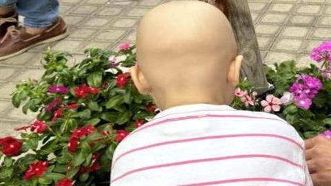 «Μας έχετε ζαλίσει με τα ανάπηρά σας!»: γείτονας βρίζει τα παιδιά της «Φλόγας» επειδή... παίζουν