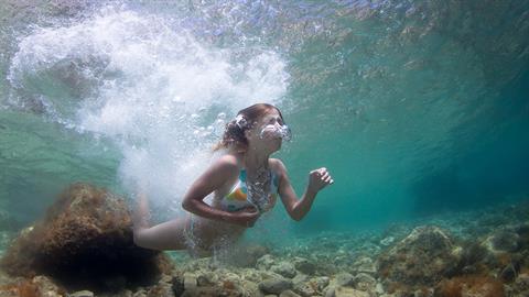 Χαλκιδική: 7χρονη χάθηκε ενώ κολυμπούσε στη θάλασσα - βρέθηκε 5 χλμ. μακριά! 