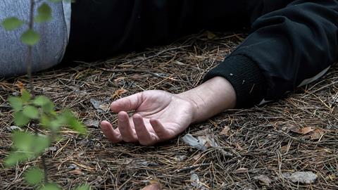 Χανιά: μαμά τριών παιδιών βρέθηκε απαγχονισμένη σε μια ελιά!