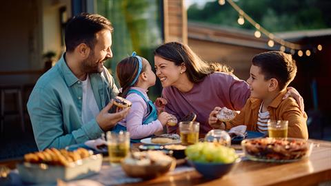 Οι γονείς αγαπάνε όλα τους τα παιδιά το ίδιο - ακόμα και όταν έχουν σε κάποιο αδυναμία