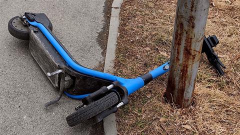 Γρεβενά: σε κρίσιμη κατάσταση 17χρονη μετά από ατύχημα με ηλεκτρικό πατίνι