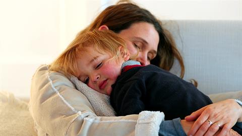 Μια τέλεια μαμά σε έναν ατελή κόσμο