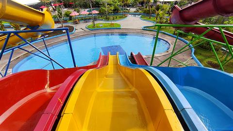 Κοριτσάκι πέθανε σε υδάτινο πάρκο - έπεσε από νεροτσουλήθρα!