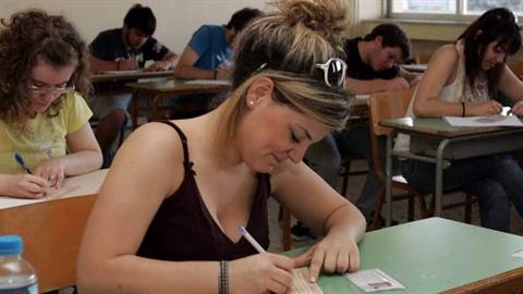 Πανελλήνιες: το νέο σύστημα που σχεδιάζει το υπουργείο Παιδείας