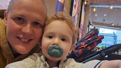 «Έμεινα έγκυος από δωρητή σπέρματος που γνώρισα στο Facebook»