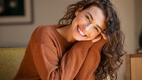 «Πώς σταμάτησα να κυνηγάω την ευτυχία και άρχισα να απολαμβάνω τη ζωή μου»