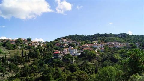 Ζίτσα Ιωαννίνων: το χωριό που αποφάσισε να ξαναγεμίσει παιδικές φωνές