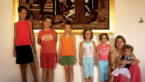 Ν. Πιλάτης: «1,2, 3, 4, 5; Και ένα στην κοιλιά; Πω, πω, καλέ, να σας ζήσουν»