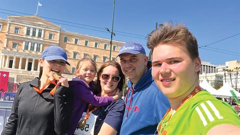 Χ. Βενιζέλου: «Θα θέλαμε 7, αλλά κάναμε 3 παιδιά και είμαστε πανευτυχείς!»