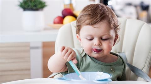 Πώς θα μάθεις το παιδί να τρώει σωστά και... τα πάντα! 