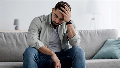 Έχω χωρίσει πρόσφατα με τη γυναίκα μου και εκείνη με διαβάλλει συνεχώς στα παιδιά…