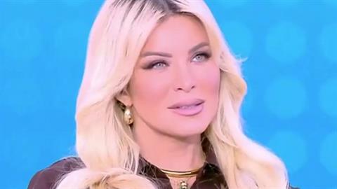 Κ. Καινούργιου: «θέλω να έχω λεφτά στην άκρη για να νιώθω εντάξει απέναντι στα παιδιά μου»