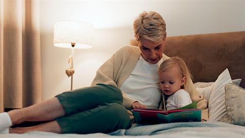 Η 2χρονη κόρη μου ζητάει συνεχώς τη γιαγιά της - κάνει σαν να μην υπάρχω!