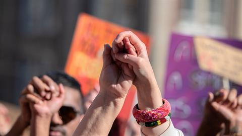 Ιστορική απόφαση στην Ιταλία: η γυναικοκτονία είναι πλέον αδίκημα που τιμωρείται με ισόβια