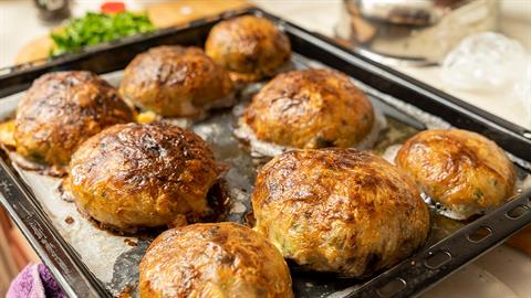 Ποιες συνταγές έψαξαν (και μαγείρεψαν) περισσότερο οι Έλληνες το 2025