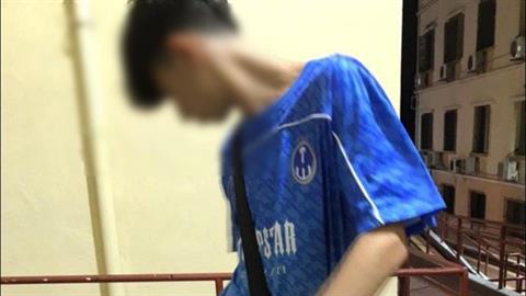 Μαμά 17χρονου στις Σέρρες: «πώς έπρεπε να τον έχω μεγαλώσει; Να τον μάθω να χτυπάει;» 