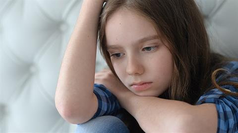 Γιατί τα σημερινά παιδιά μεγαλώνουν μέσα στο άγχος και τη θλίψη;