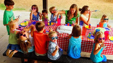 «Δεν αντέχω άλλο τα παιδικά πάρτι!»