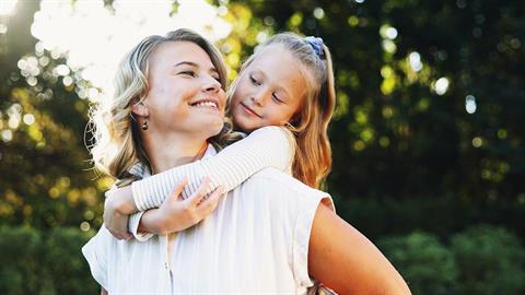 Μάρτιος 2026: μηνιαίες αστρολογικές προβλέψεις για τη μαμά και το παιδί