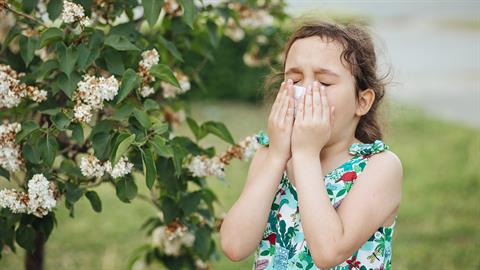 Παιδικές αλλεργίες: όσα πρέπει να ξέρουν οι γονείς