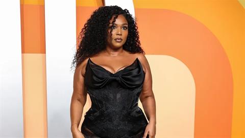 Τραγουδίστρια έκανε 1η φορά σεξ στα 30: περίμενε μέχρι να κερδίσει το Grammy!