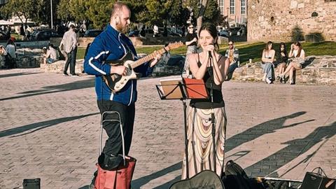 Θεσσαλονίκη: πρόστιμο €300 σε πλανόδιους μουσικούς του δρόμου