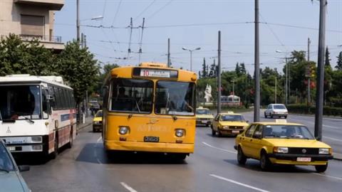 Το ΑΙ «ζωντάνεψε» την Αθήνα του 1987: το βίντεο που μας ταξιδεύει στο παρελθόν