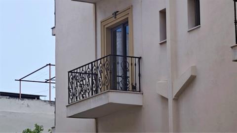 Εγκεφαλικά νεκρός ο 17χρονος που έπεσε από μπαλκόνι ενώ είχε καταναλώσει αλκοόλ