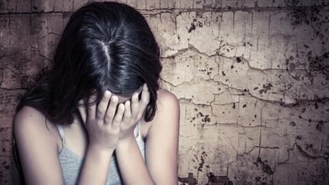 Θεσσαλονίκη: 43χρονος προσπάθησε να χτυπήσει την 9χρονη ανιψιά του με λουρί σκύλου