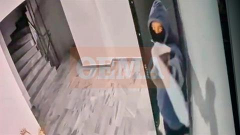 46χρονος έβαλε φωτιά στα σπίτια και τα αυτοκίνητα 2 πρώην του!