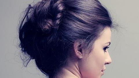 5 DIY κότσοι για επίσημες και μη περιστάσεις