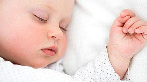Πώς θα κάνετε το μωρό σας να κοιμάται όλη τη νύχτα