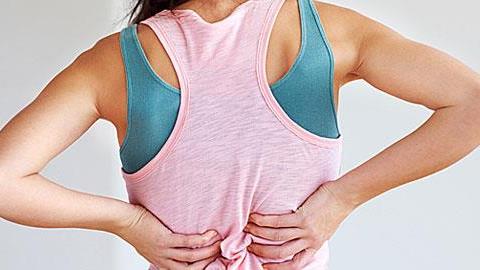 Πόνοι στη μέση: Πώς θα τους προλάβετε και πώς θα τους διορθώσετε