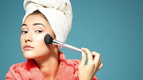 Συμβουλές για γρήγορο και άψογο μακιγιάζ