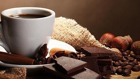 5 συνταγές για λαχταριστά ζεστά ροφήματα