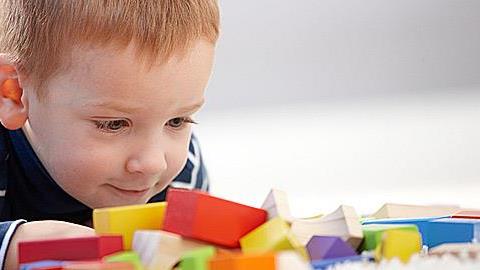 10 τρόποι για να κρατήσετε απασχολημένα τα παιδιά στο σπίτι 