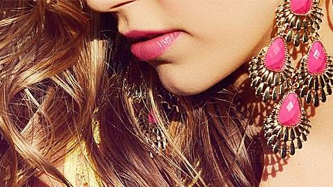 Καλοκαιρινά αξεσουάρ: Πρωτότυπες και οικονομικές προτάσεις ομορφιάς