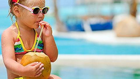 Παιδικά μαγιό: Οικονομικές προτάσεις για κάθε ηλικία